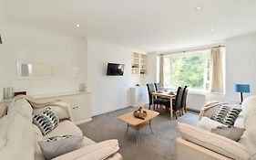 3-Bedroom With Parking In Maida Vale